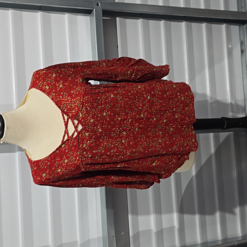 Miss Me Red‎ and Gold Floral Print Blouse Size Small
